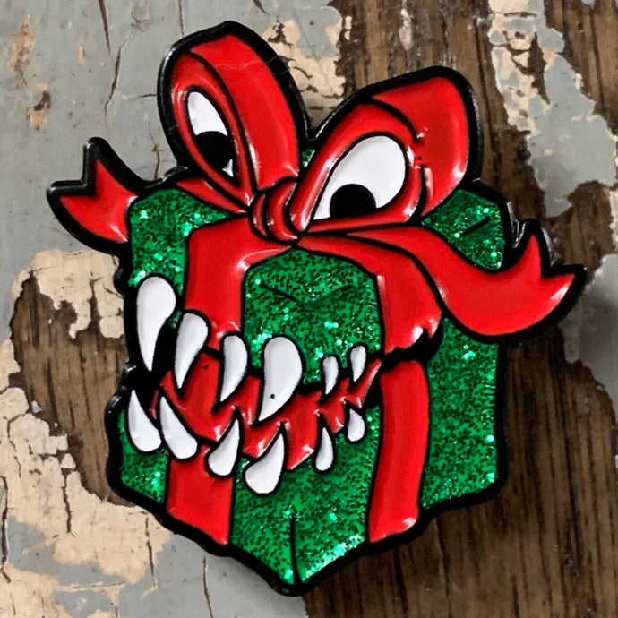 Pin: Mimic Present – Green & Red think Christmas